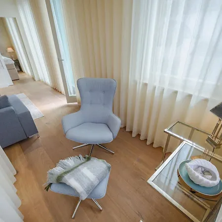 Apartment First - 32 